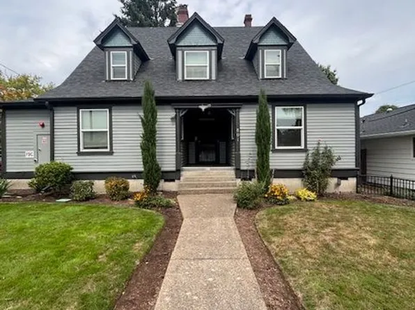 2 Bedroom 1 Bath Apt in Newberg, 801 E Sheridan St #1, Newberg, OR 97132