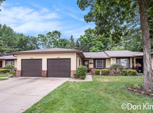 2154 Terrace Van Dr NE, Grand Rapids, MI 49505
