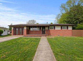 121 Nelson Ave, South Pt, OH 45680