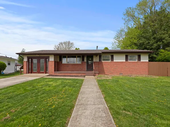 121 Nelson Ave, South Pt, OH 45680