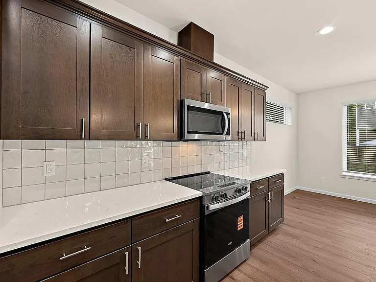15851 Woodland Ct SE — Photo 16