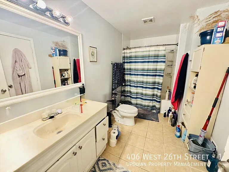 406 W 26th St #1 — Photo 4