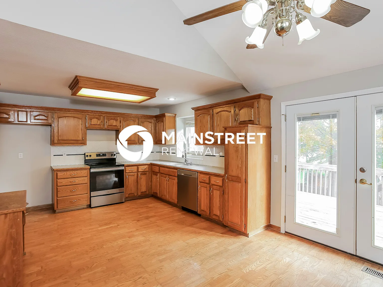 817 SW Highland Ave — Photo 4