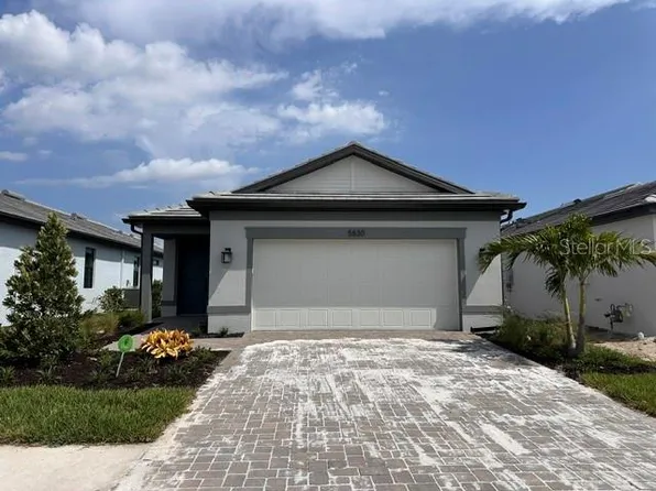 5830 Talon Preserve Dr, Nokomis, FL 34275