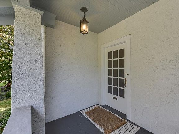 4th image of 1225 Magnolia Ave