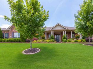 12 Forest Meadow Blvd SW, Huntsville, AL 35824