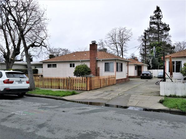 (undisclosed Address)