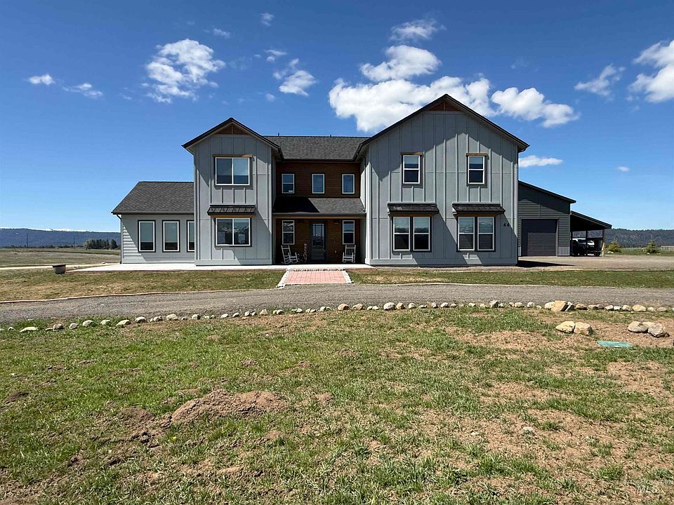 1st image of 44 Big Moose Rd