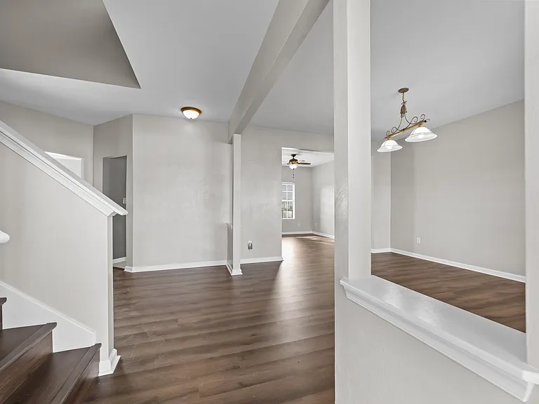 115 Jones St — Photo 15