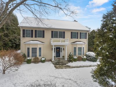 158 Cedar Heights Rd, Stamford, CT, 06905