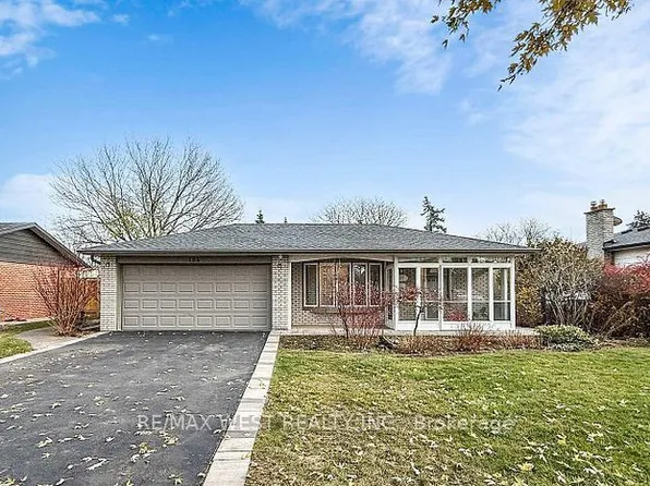 194 Sewell Dr, Oakville, ON L6H 1E4