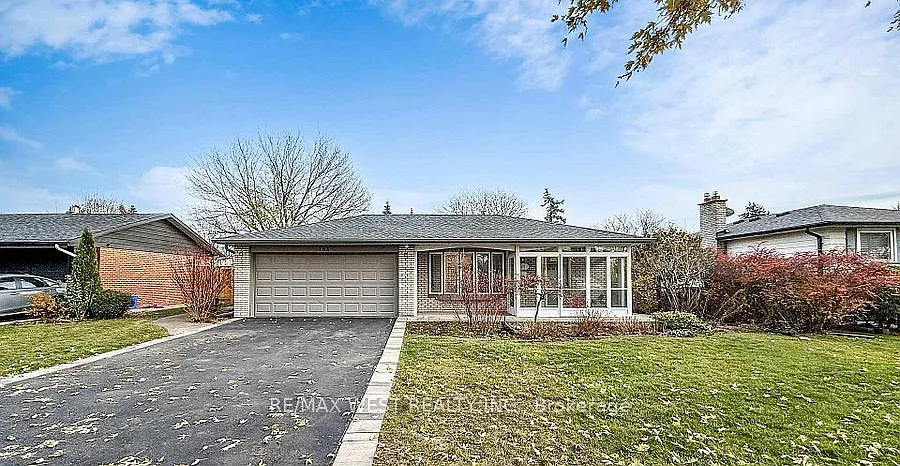 194 Sewell Dr photo 1