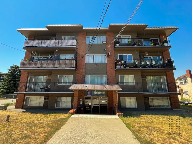 769 Winnipeg St — Photo 15