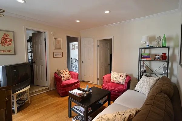 Rented by Bold New York | media 9