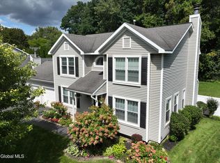 25 Erie Dr, Slingerlands, NY 12159