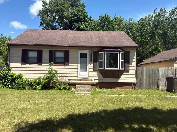 5648 Madison Ave SE, Kentwood, MI 49548