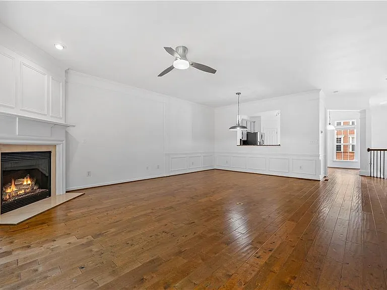2844 Loftview Sq — Photo 6