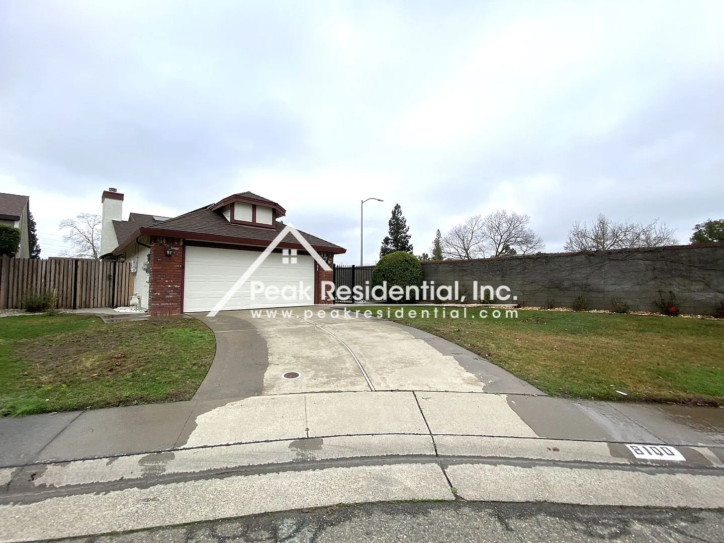 8100 Halladale Ct photo 1