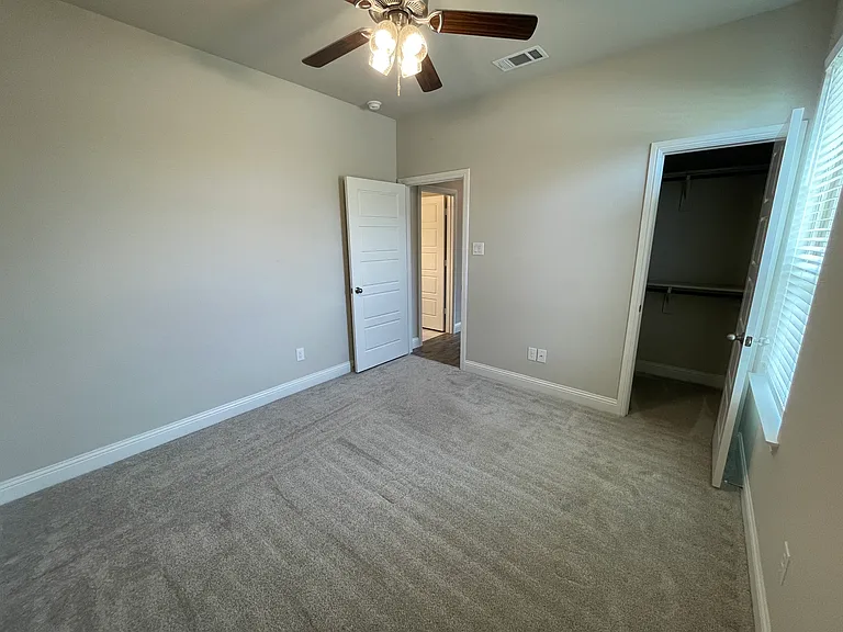 350 Carlisle Dr — Photo 23