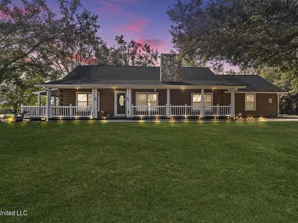 4353 Melvin Rd, Diberville, MS 39540