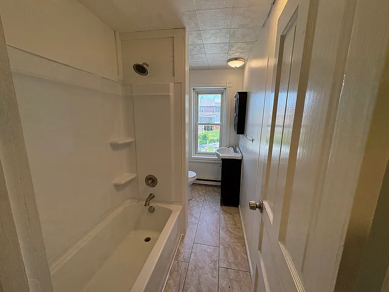 137 Woodland Ave — Photo 13