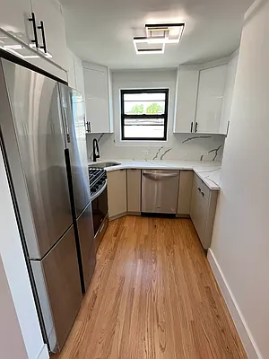 Rented by Hudson Exclusive Inc | media 27