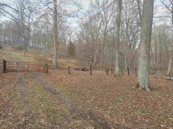 W Graves Rd, Bloomington, IN 47403