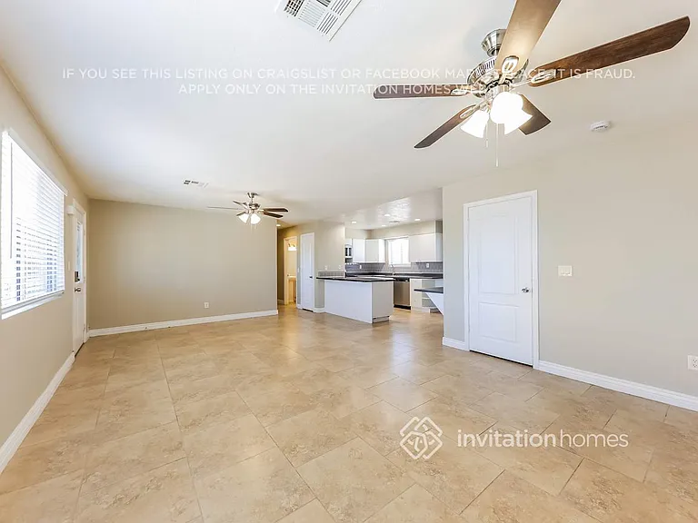 2247 W Cortez St — Photo 7