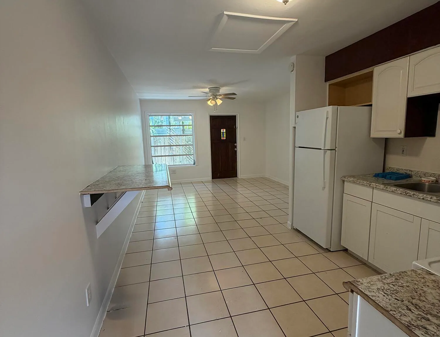 2 bed, 1.0 bath, $3,350 — Photo 2