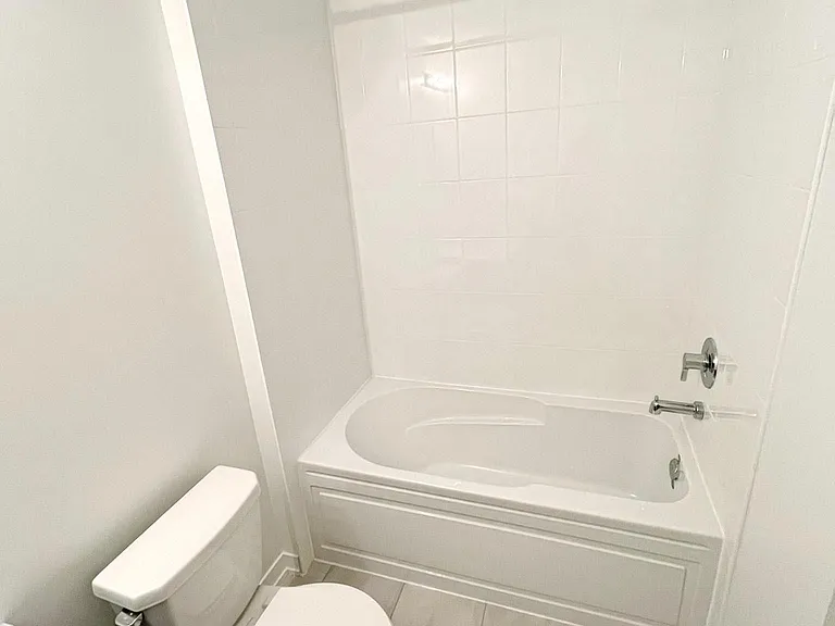 3401 Ridgeway Dr #315 — Photo 9