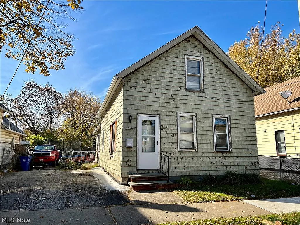 3064 W 44th St photo 1