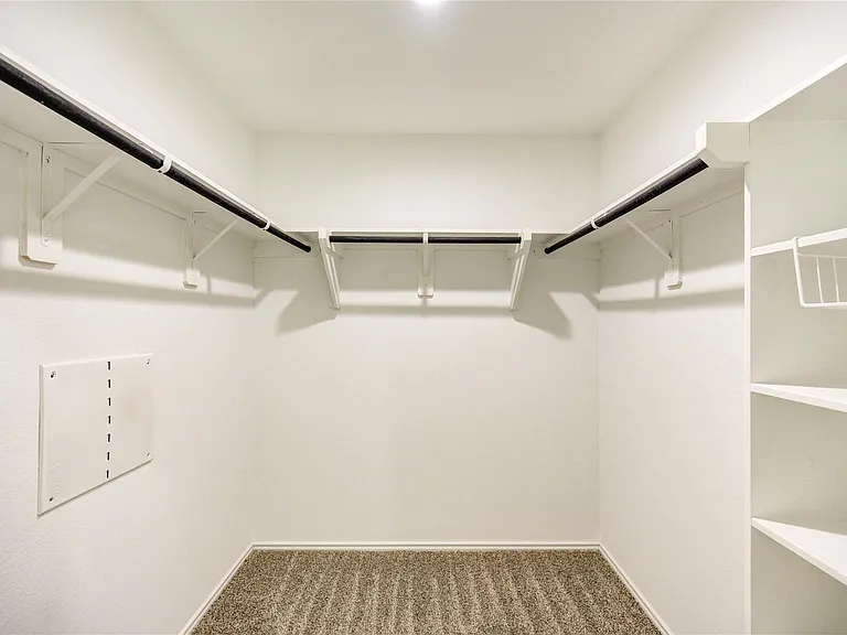 5406 Castlebury Meadows Dr — Photo 19
