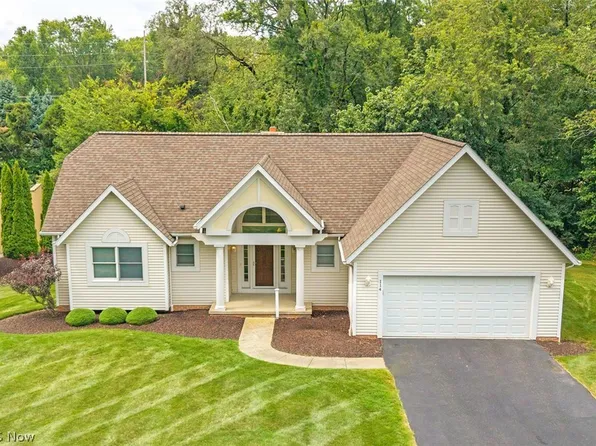 114 Barkwood Dr, Wadsworth, OH 44281