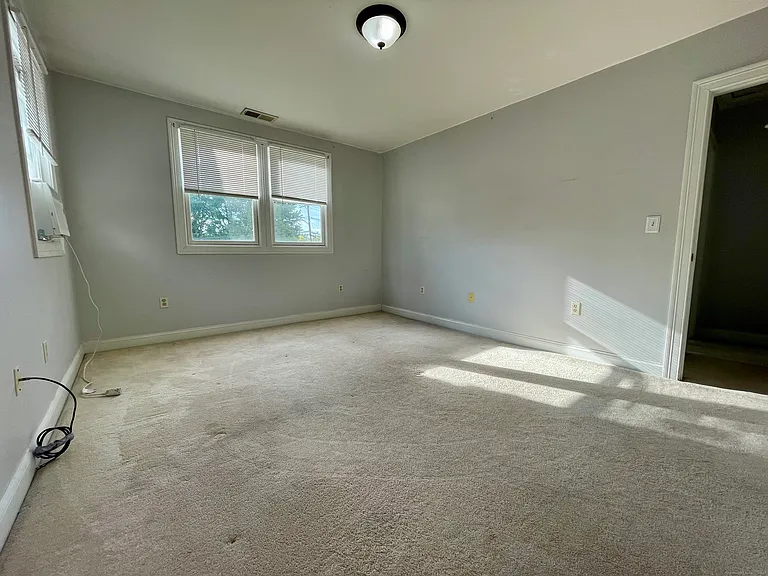 70 Grimes Rd — Photo 18