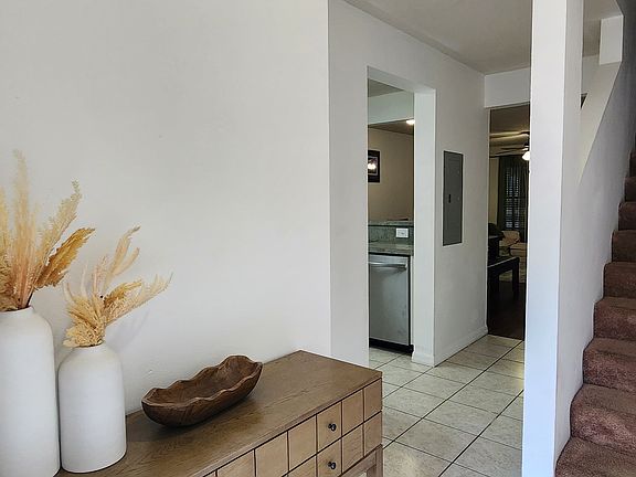 Entryway/Front Door
