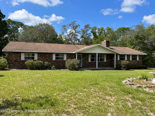 2950 W Woodthrush St, Lecanto, FL 34461