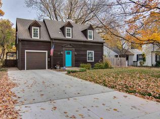 2020 SW Birchwood Ln, Topeka, KS 66604