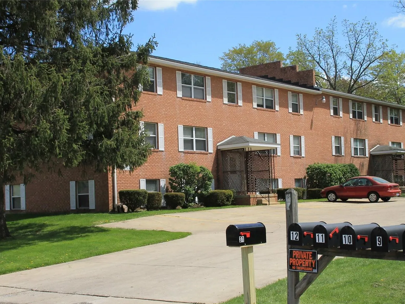 1 bed, $695 — Photo 1