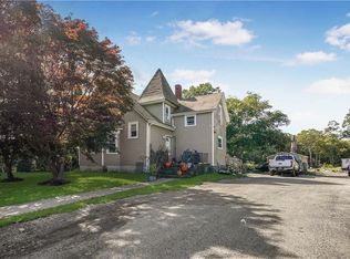 185 Stafford Rd, Tiverton, RI 02878