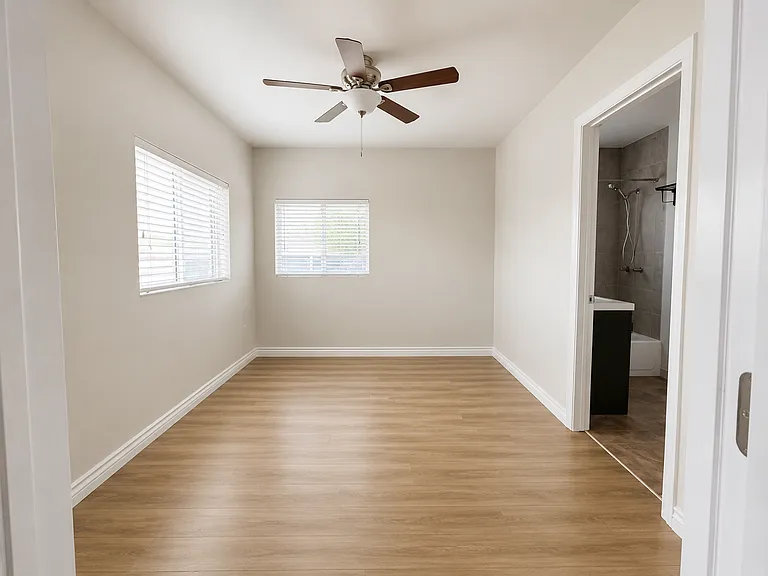 1033 E Roosevelt St #B — Photo 10
