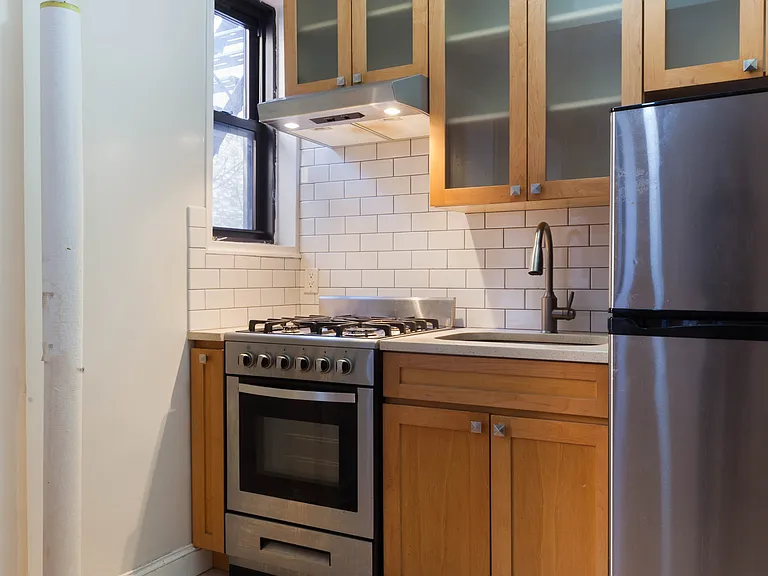 95 Lexington Ave #4C — Photo 2
