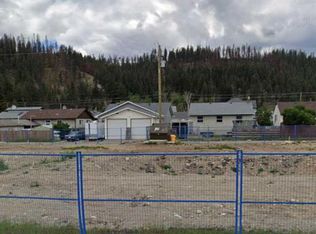 828 Geikie St, Jasper, AB T0E 1E0