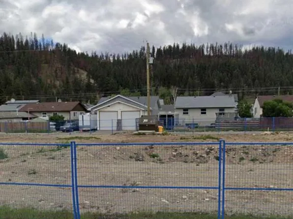 828 Geikie St, Jasper, AB T0E 1E0