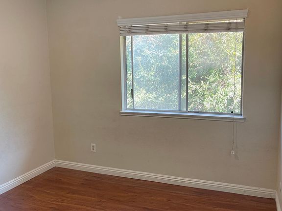 1st bedroom