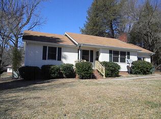 1415 Waterloo Dr, High Point, NC 27260