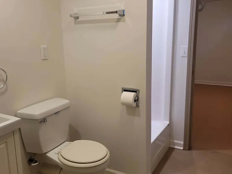 2307 S Broadview St — Photo 11