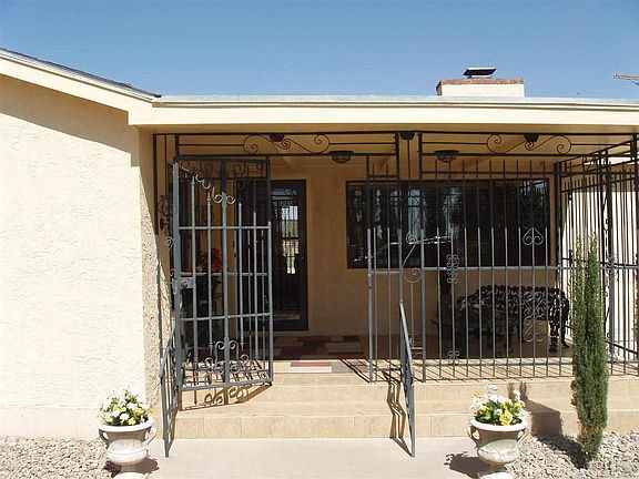 3rd image of 2109 E McGaffey St