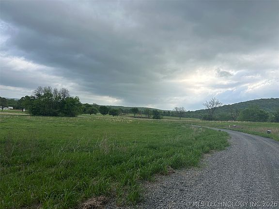 3rd image of 3 E Thunder Rd
