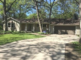 1301 Timberlane Dr, Sterling, IL 61081