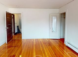 1011 Washington St #2-B, Newtonville, MA 02460